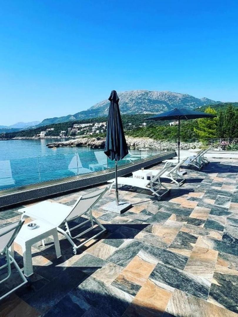 Hayal Boutique Hotel Bar Exterior photo